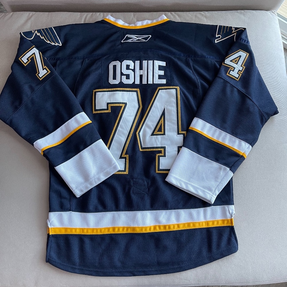 St. Louis Blues Jersey (TJ Oshie)